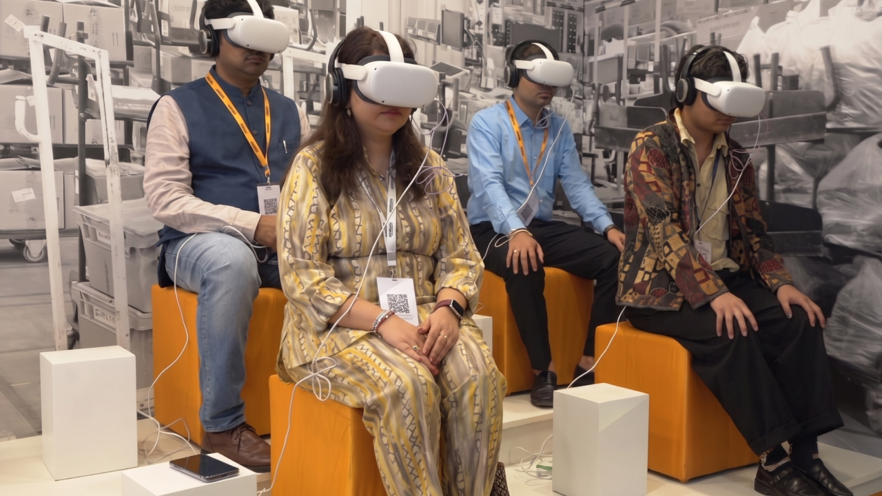 virtual reality experience.jpg
